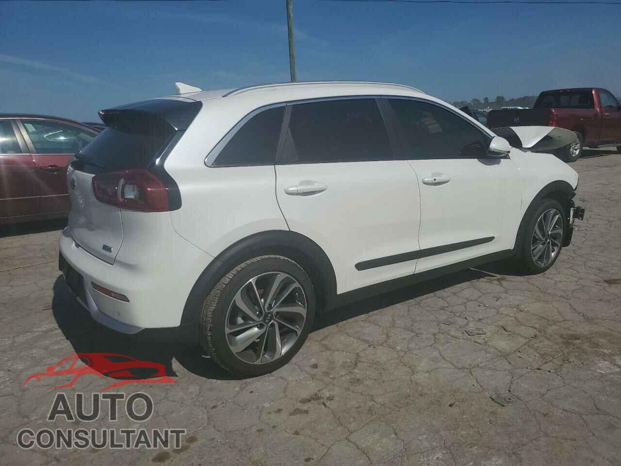 KIA NIRO 2017 - KNDCE3LC6H5081820