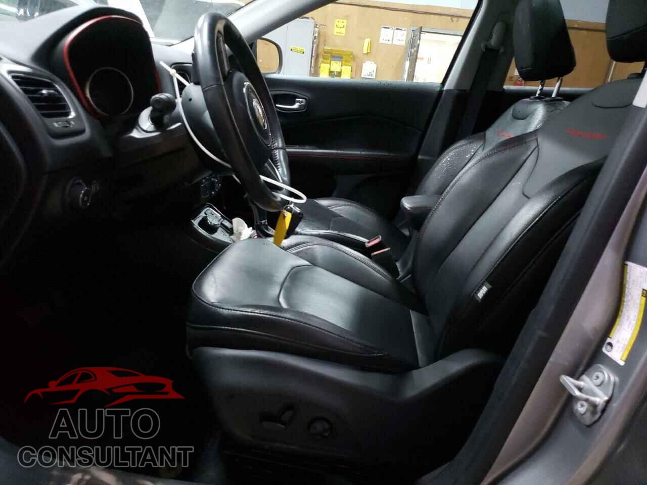 JEEP COMPASS 2020 - 3C4NJDDB4LT112426