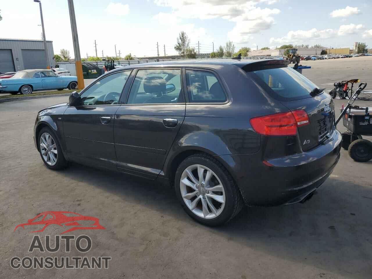 AUDI A3 2013 - WAUBEAFM9DA002921