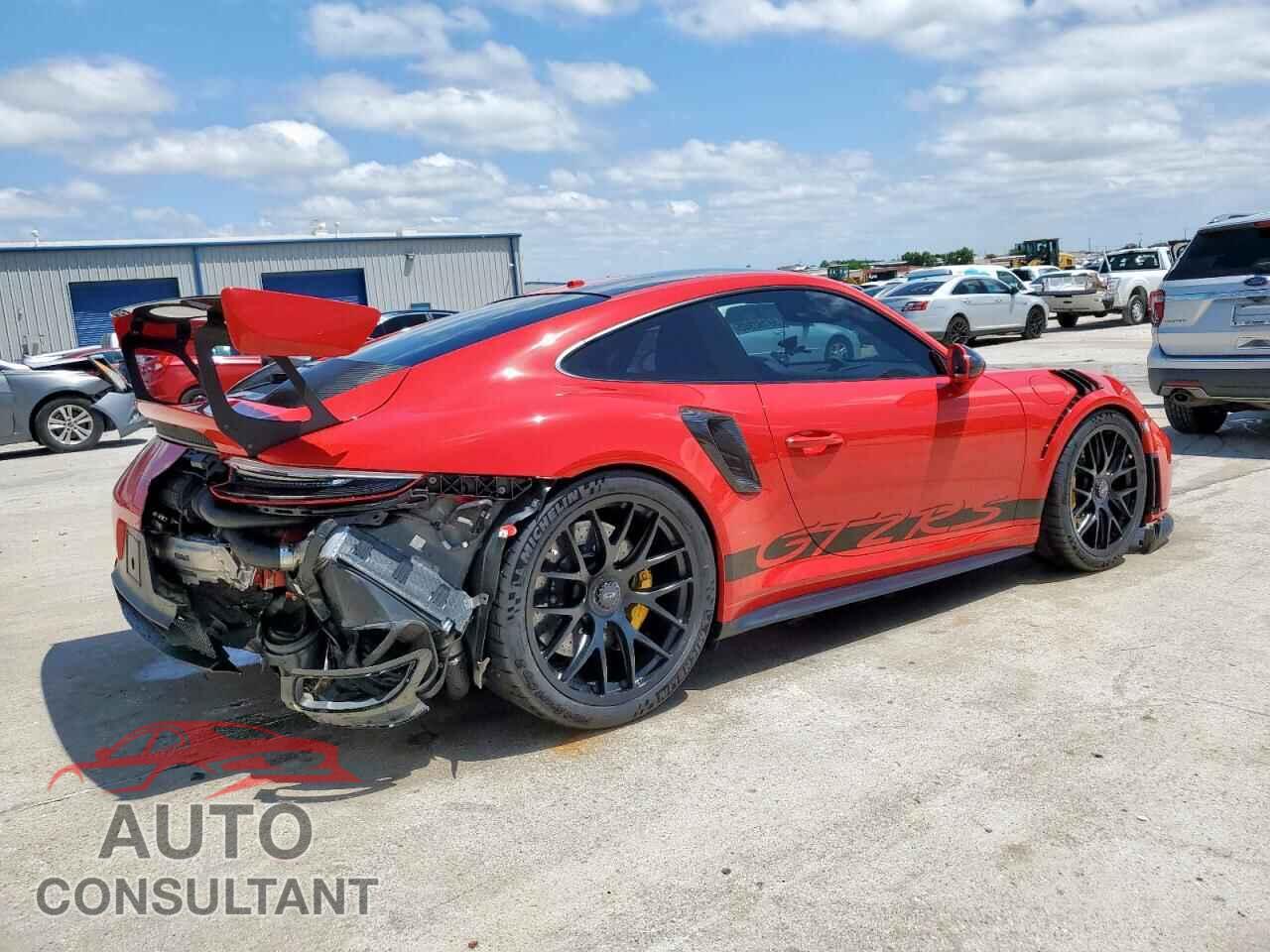PORSCHE 911 2018 - WP0AE2A90JS185090