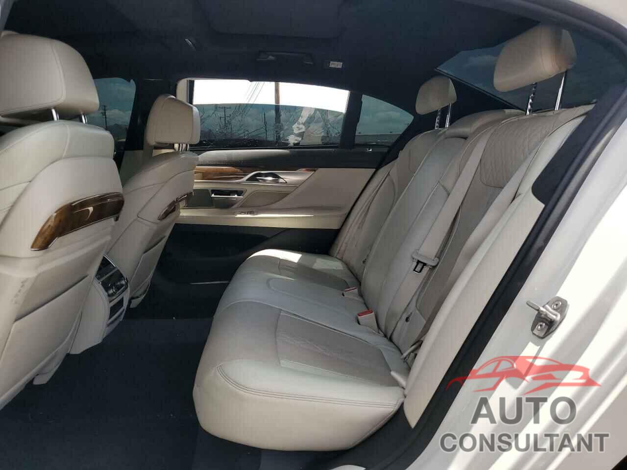BMW 7 SERIES 2016 - WBA7F0C56GGL99130