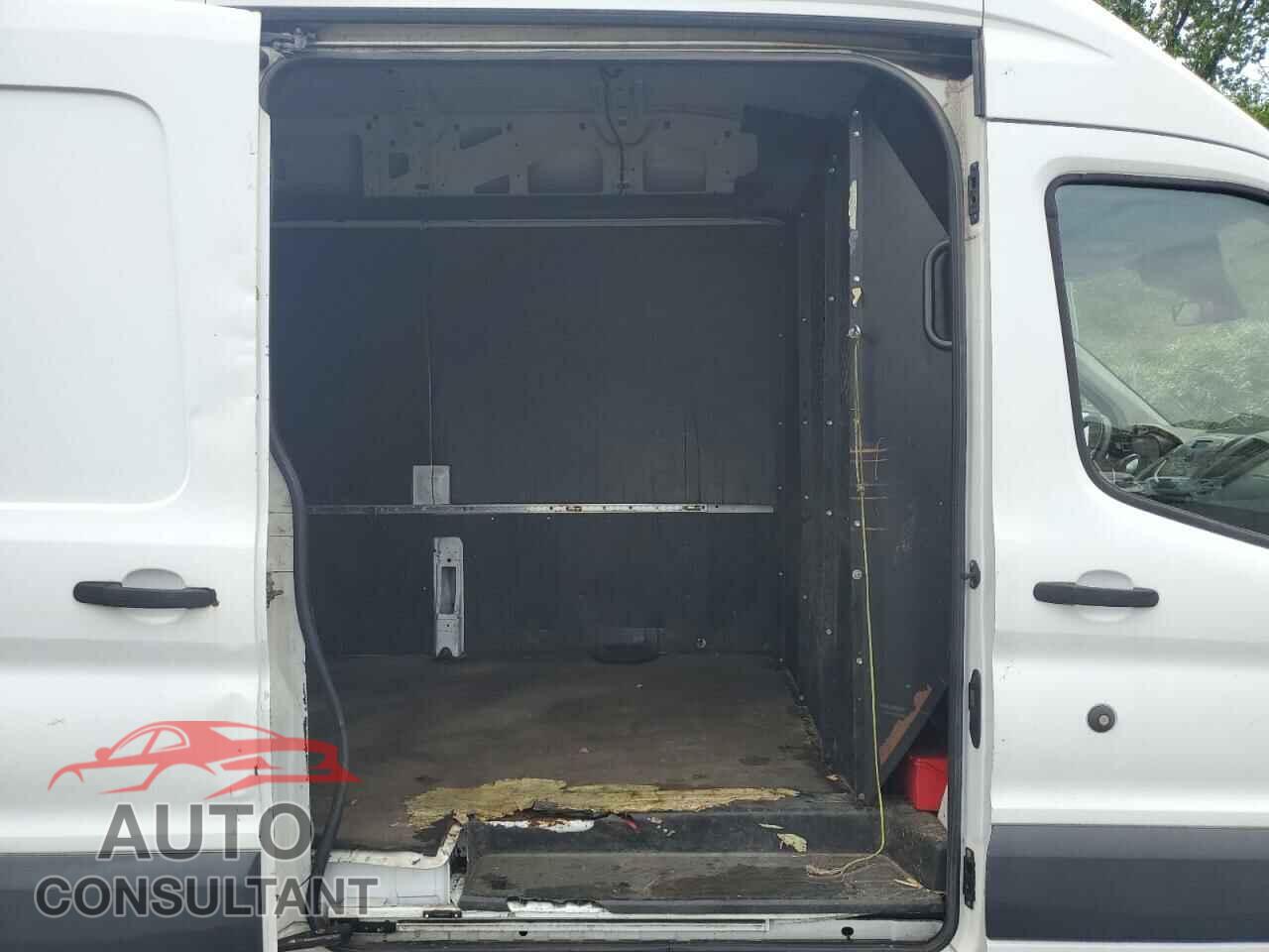 FORD TRANSIT 2015 - 1FTNR3XM8FKB23144