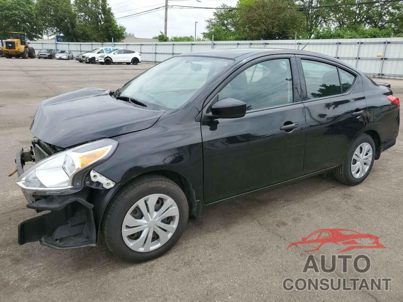 NISSAN VERSA 2018 - 3N1CN7AP2JL820073
