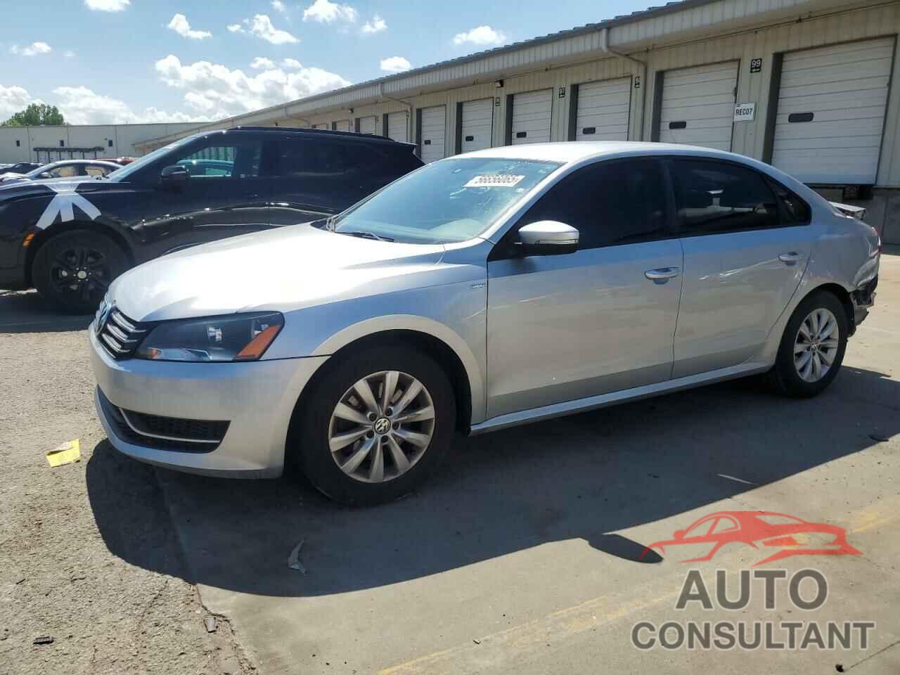 VOLKSWAGEN PASSAT 2015 - 1VWAT7A38FC034821