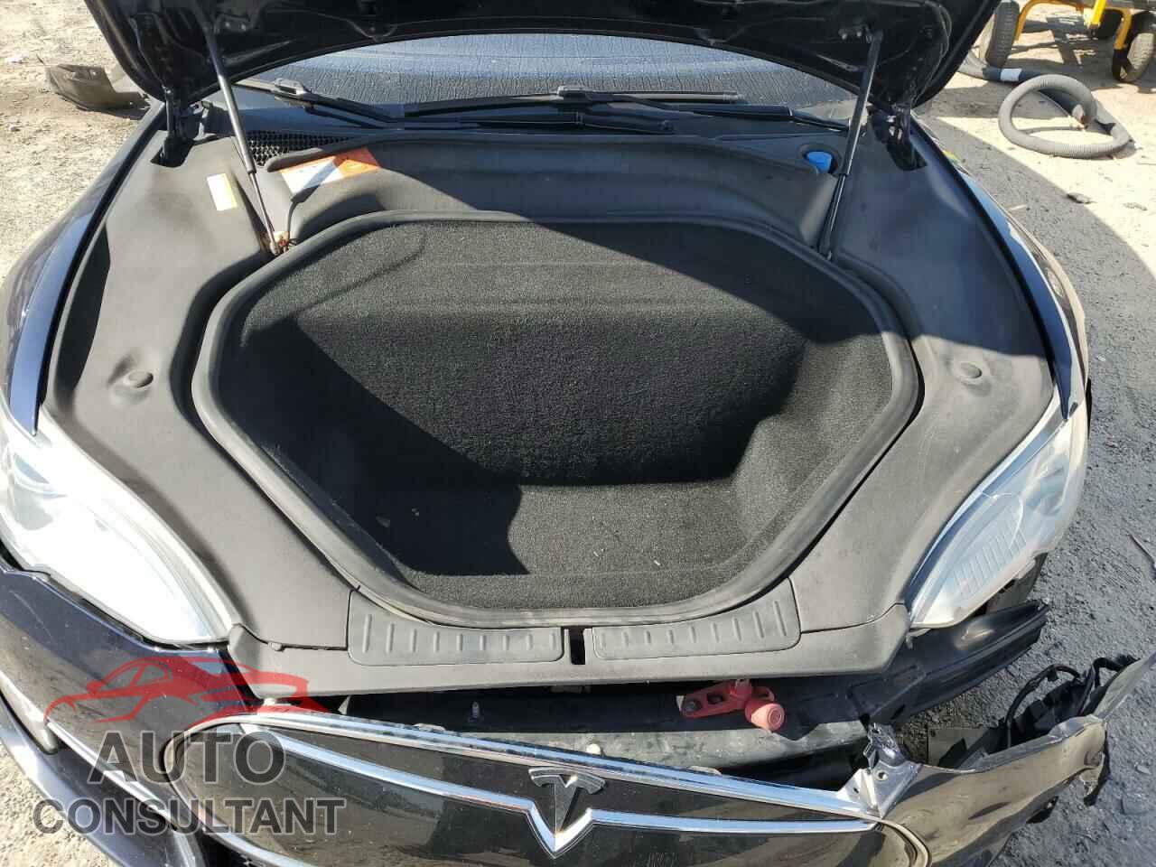 TESLA MODEL S 2015 - 5YJSA1H20FF084302
