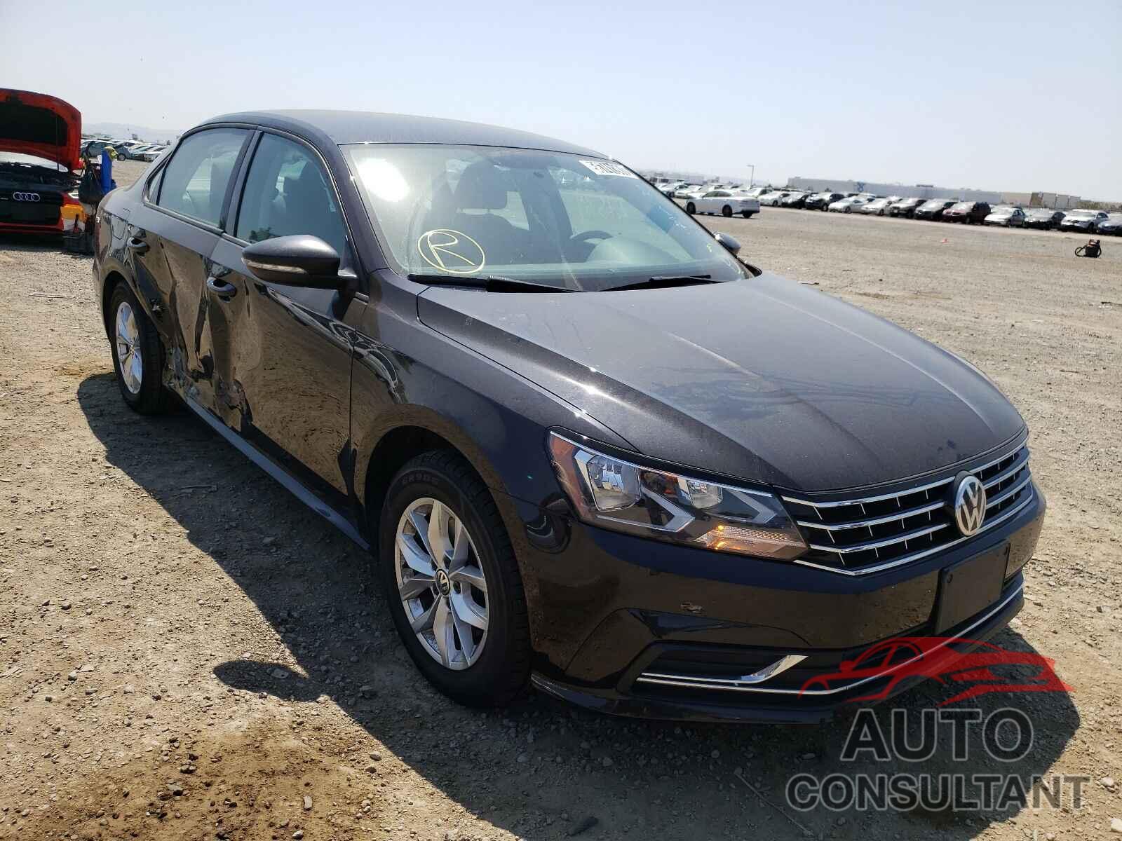 VOLKSWAGEN PASSAT 2018 - 1VWAA7A37JC038809