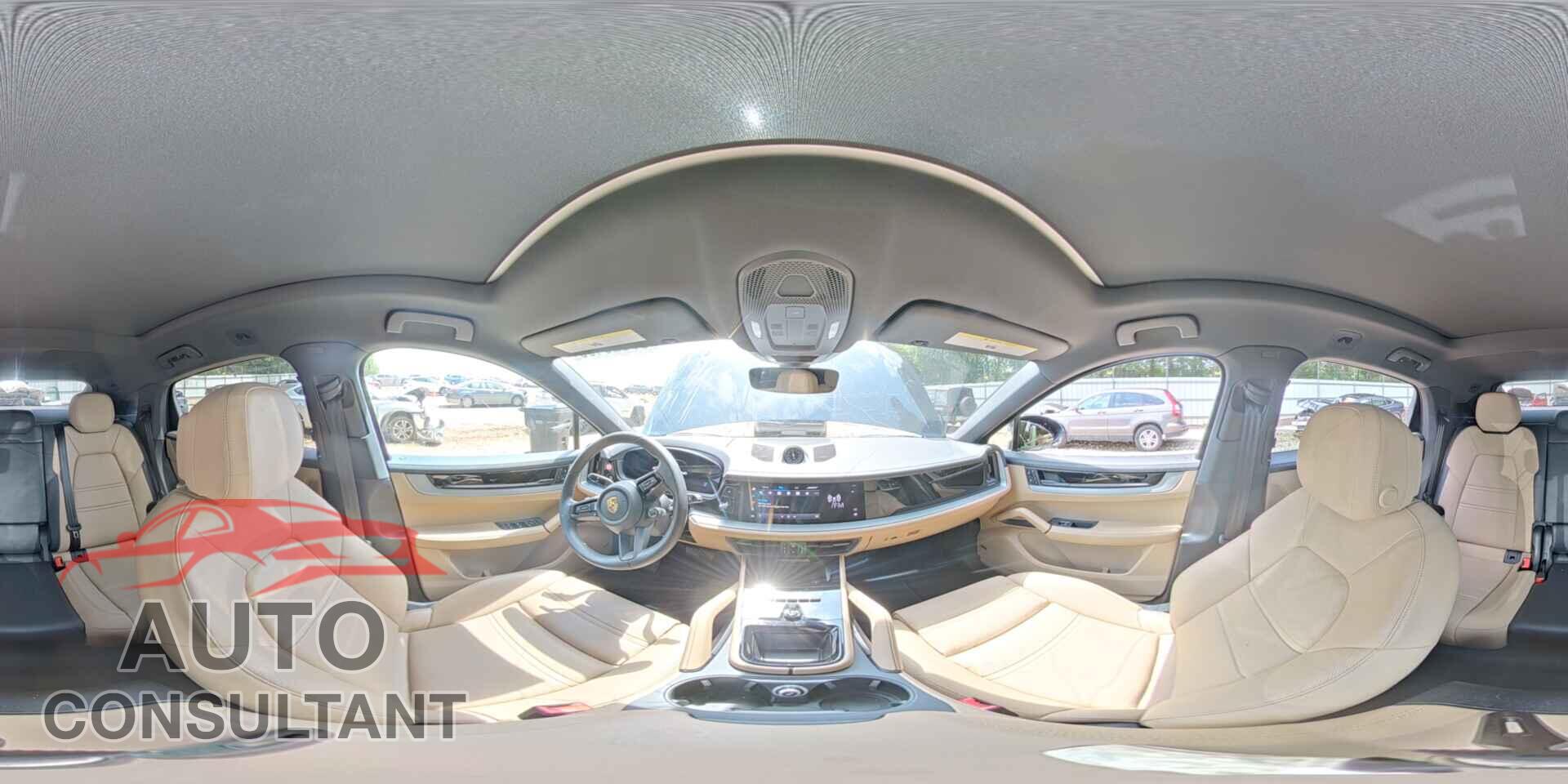 PORSCHE CAYENNE 2024 - WP1BA2AY8RDA52101