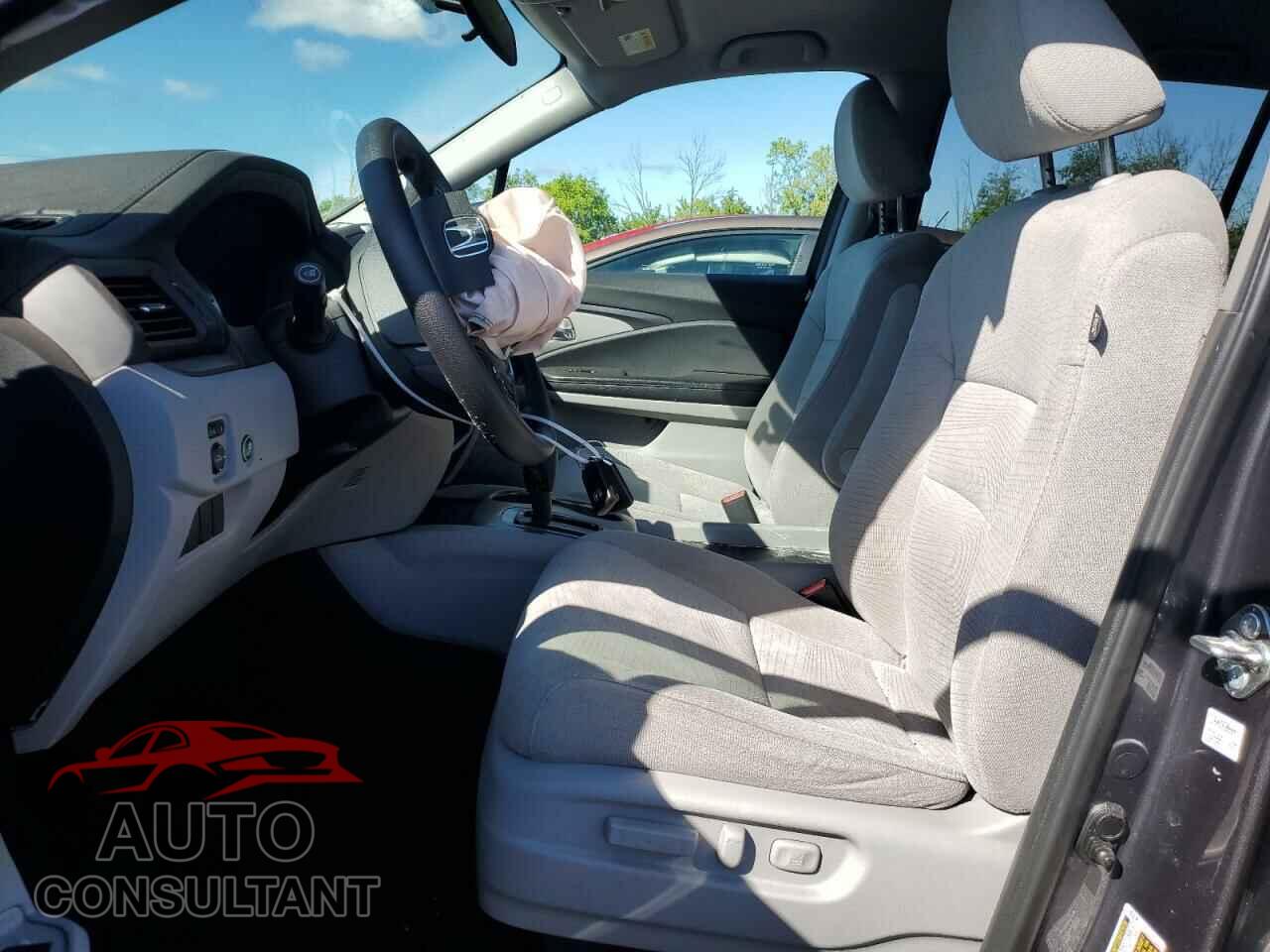 HONDA PILOT 2017 - 5FNYF6H35HB031812