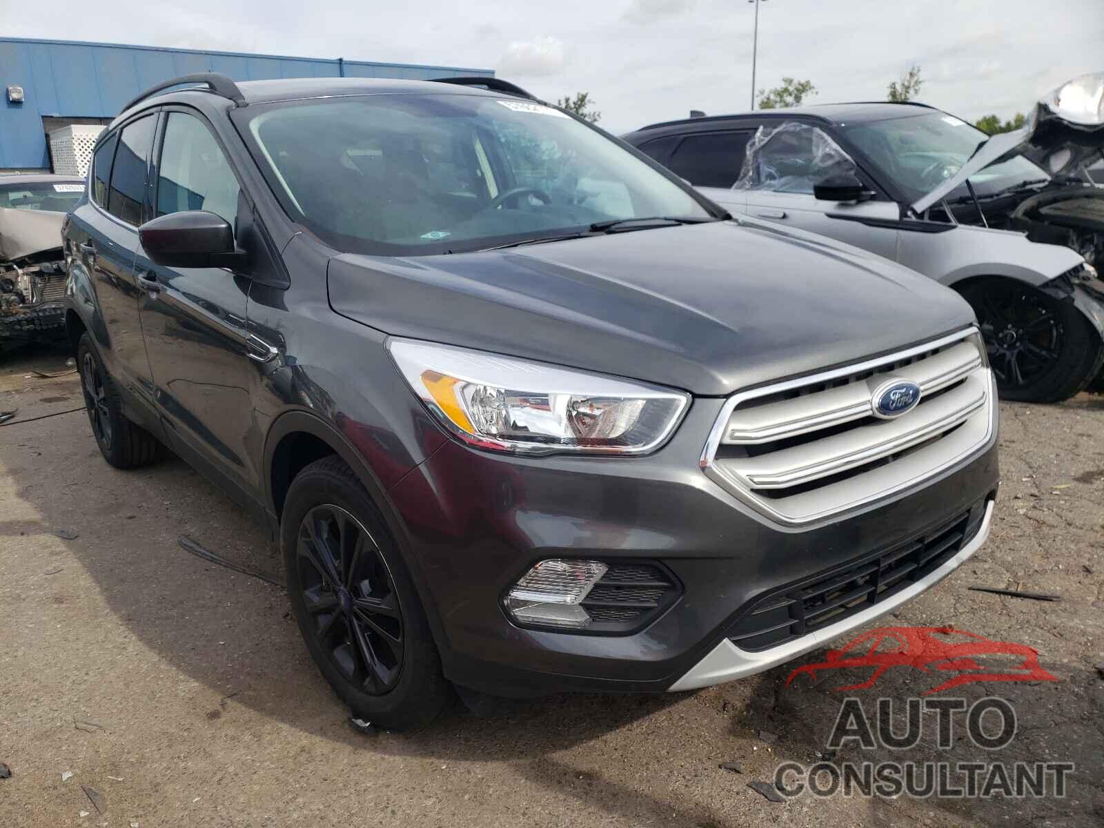 FORD ESCAPE 2018 - 1FMCU0GD0JUA03402