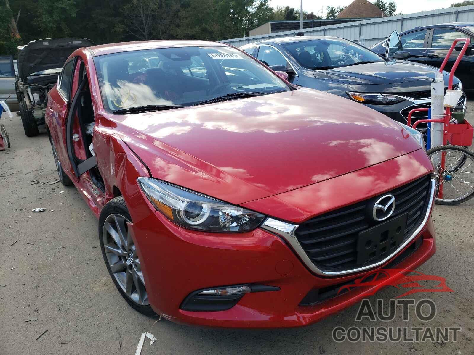 MAZDA 3 2018 - 3MZBN1V32JM180953