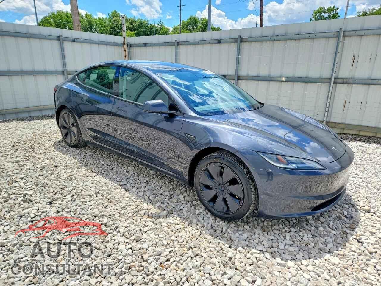 TESLA MODEL 3 2024 - 5YJ3E1EB7RF744692