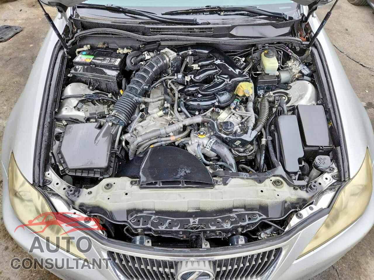 LEXUS IS 2011 - JTHBF5C23B5129257
