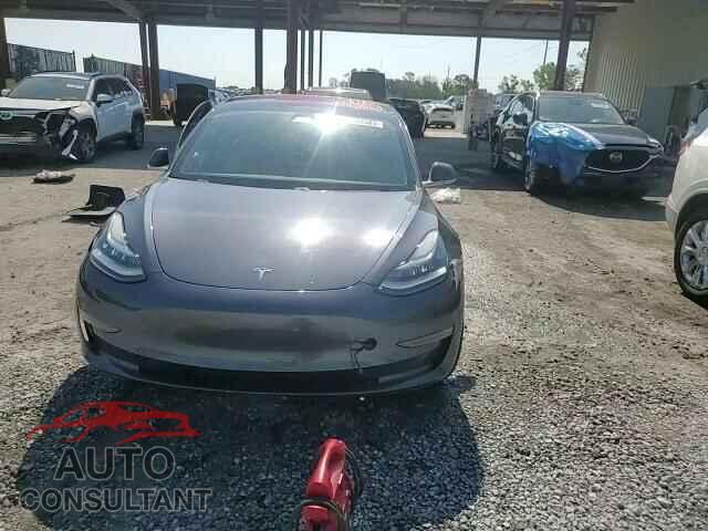 TESLA MODEL 3 2018 - 5YJ3E1EA5JF020043