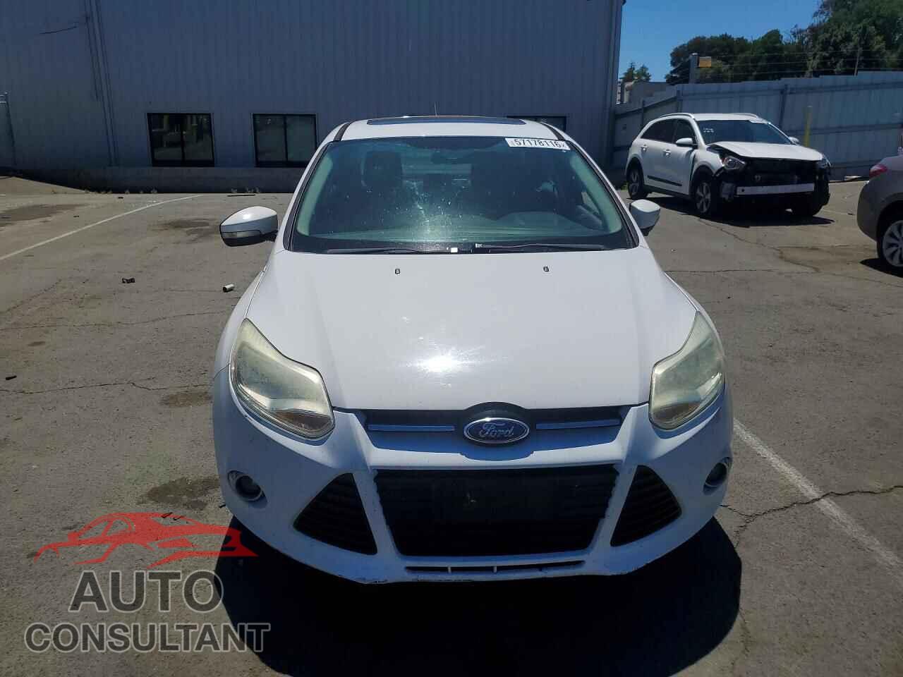 FORD FOCUS 2012 - 1FAHP3H28CL339913