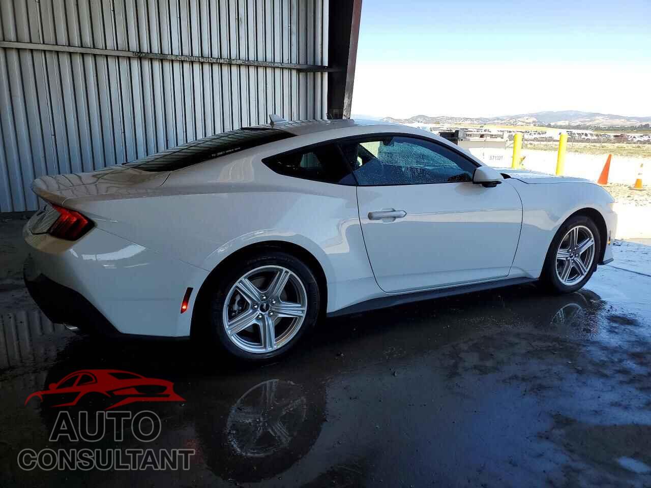 FORD MUSTANG 2026 - 1FA6P8THXT5121668