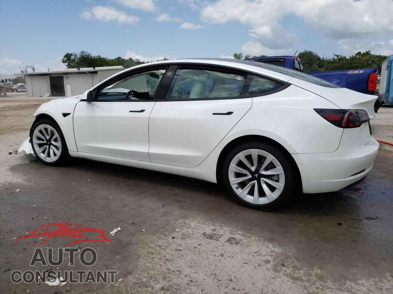 TESLA MODEL 3 2022 - 5YJ3E1EA6NF302844