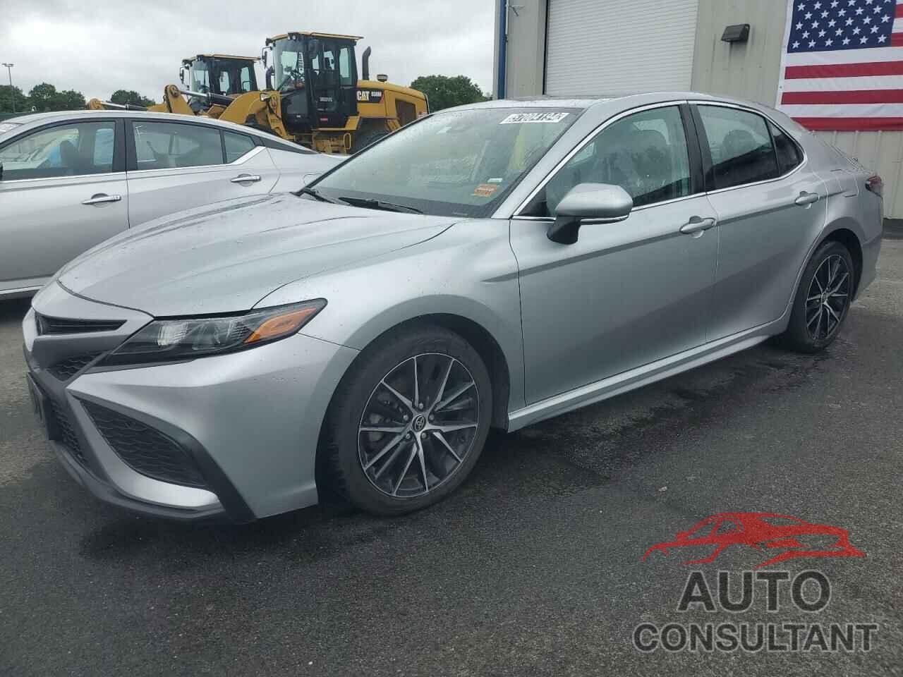 TOYOTA CAMRY 2022 - 4T1G11AK8NU710339