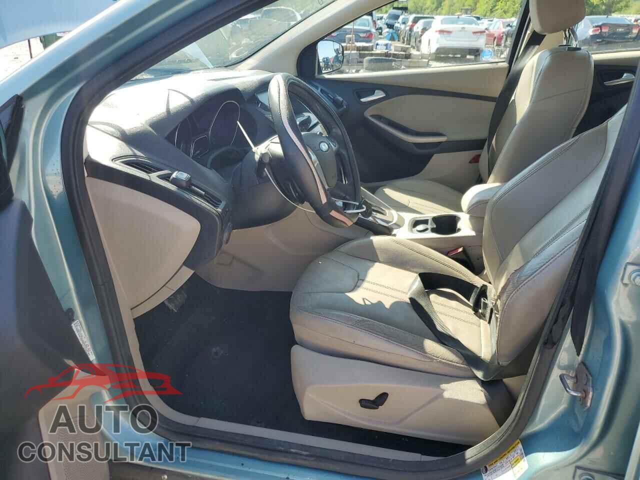 FORD FOCUS 2012 - 1FAHP3H24CL301563