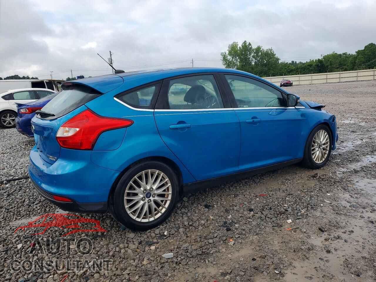 FORD FOCUS 2014 - 1FADP3N25EL194321