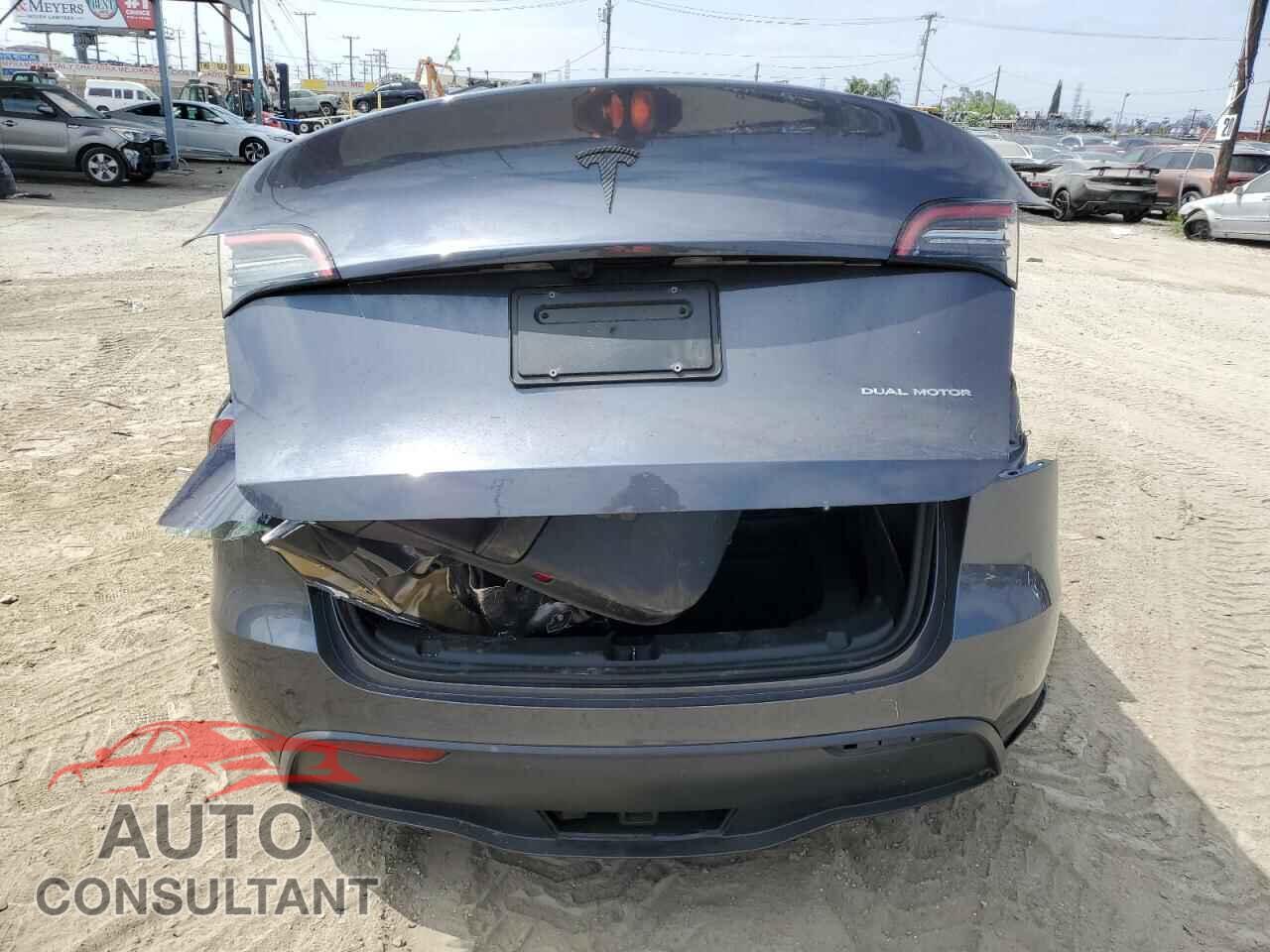 TESLA MODEL Y 2023 - 7SAYGAEE2PF829076