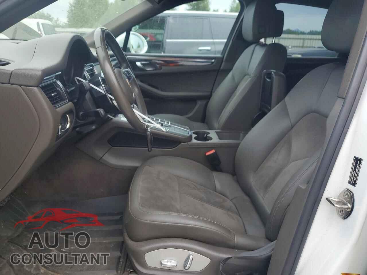 PORSCHE MACAN 2016 - WP1AB2A5XGLB40424