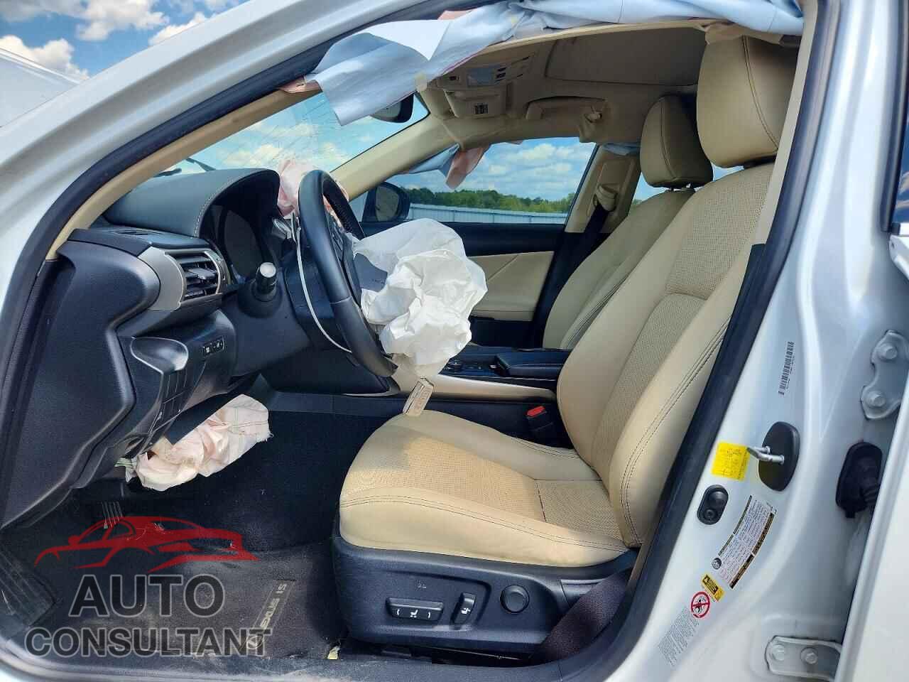 LEXUS IS 2014 - JTHCF1D22E5015234