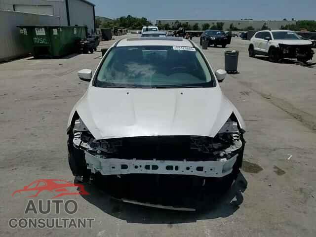 FORD FOCUS 2015 - 1FADP3J24FL304136