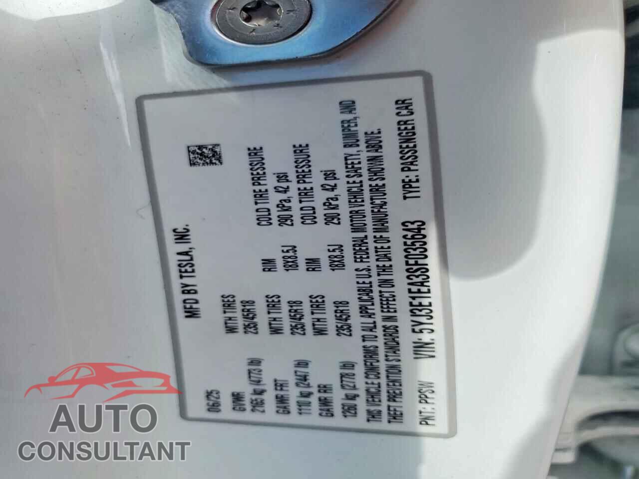 TESLA MODEL 3 2025 - 5YJ3E1EA3SF035643