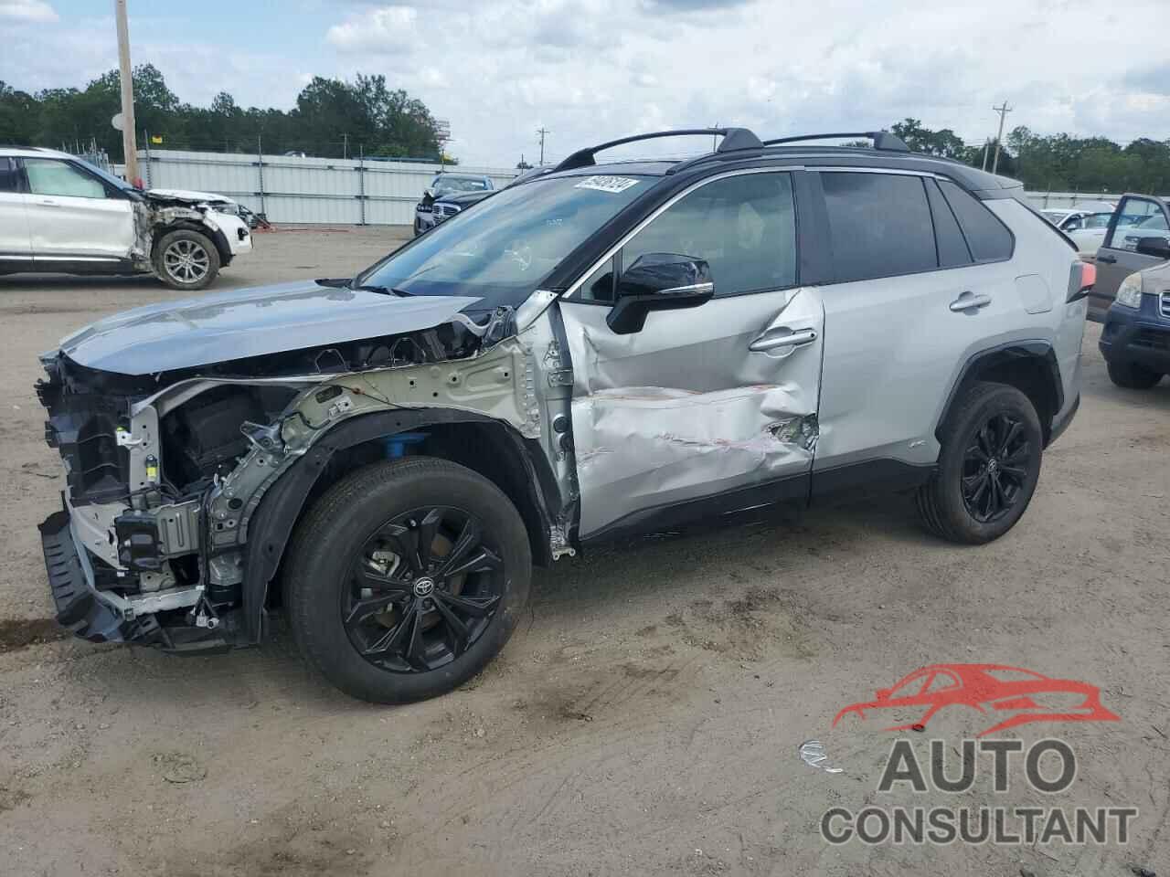 TOYOTA RAV4 2022 - 2T3E6RFV4NW030245