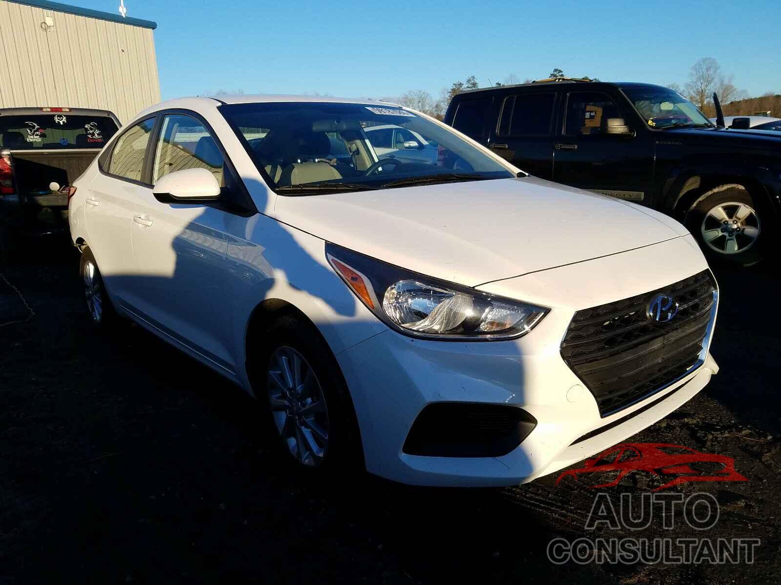 HYUNDAI ACCENT 2018 - 3KPC24A33JE026513
