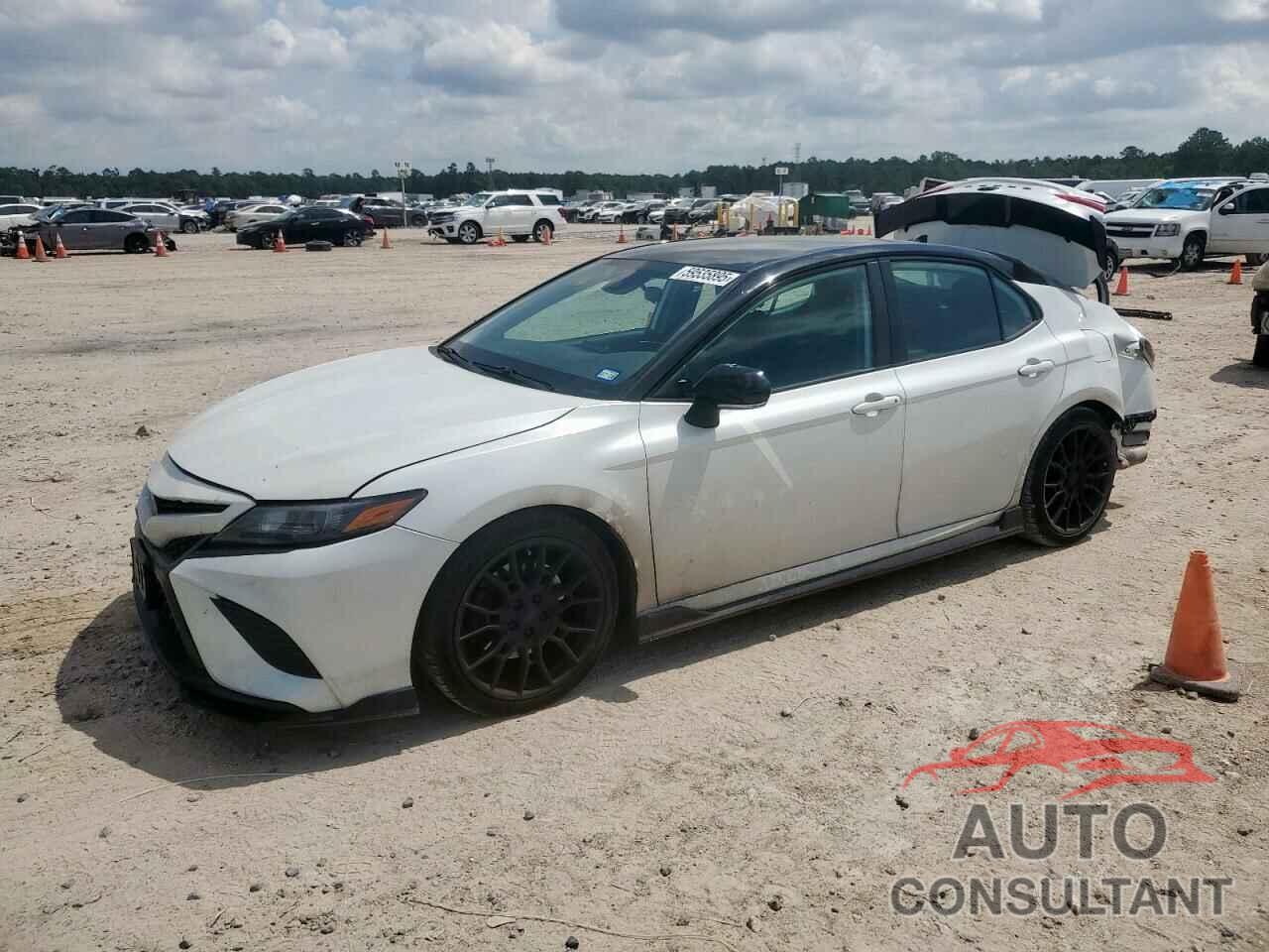 TOYOTA CAMRY 2022 - 4T1KZ1AK8NU070300