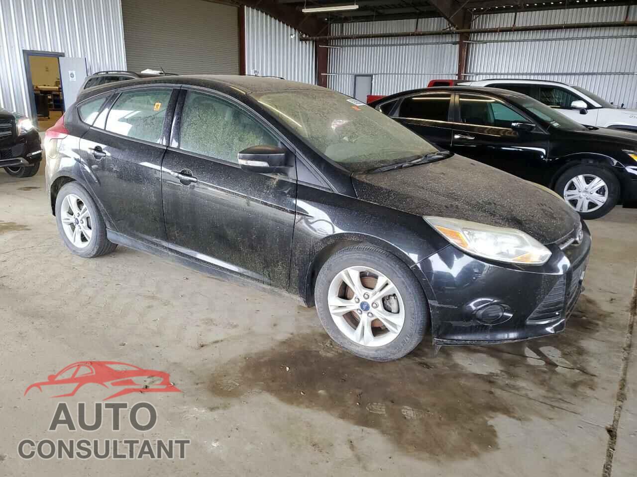 FORD FOCUS 2014 - 1FADP3K2XEL433124