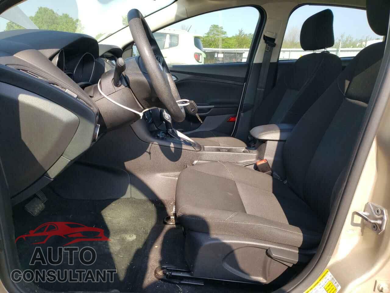 FORD FOCUS 2017 - 1FADP3M23HL333979