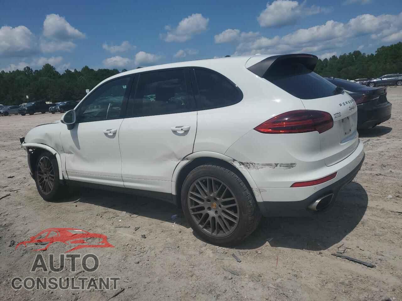 PORSCHE CAYENNE 2017 - WP1AA2A27HKA89979