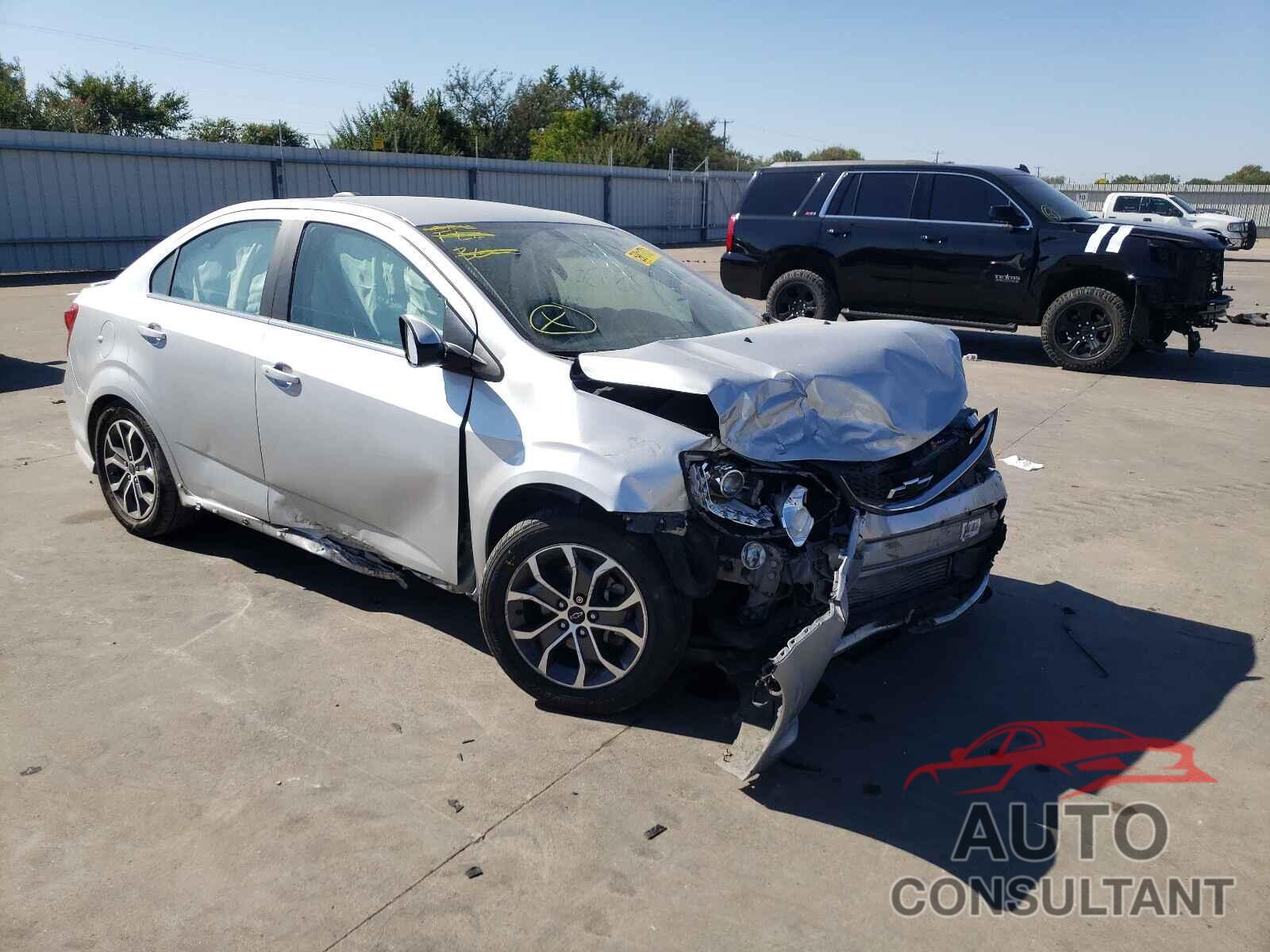 CHEVROLET SONIC 2019 - 1G1JD5SB7K4134870