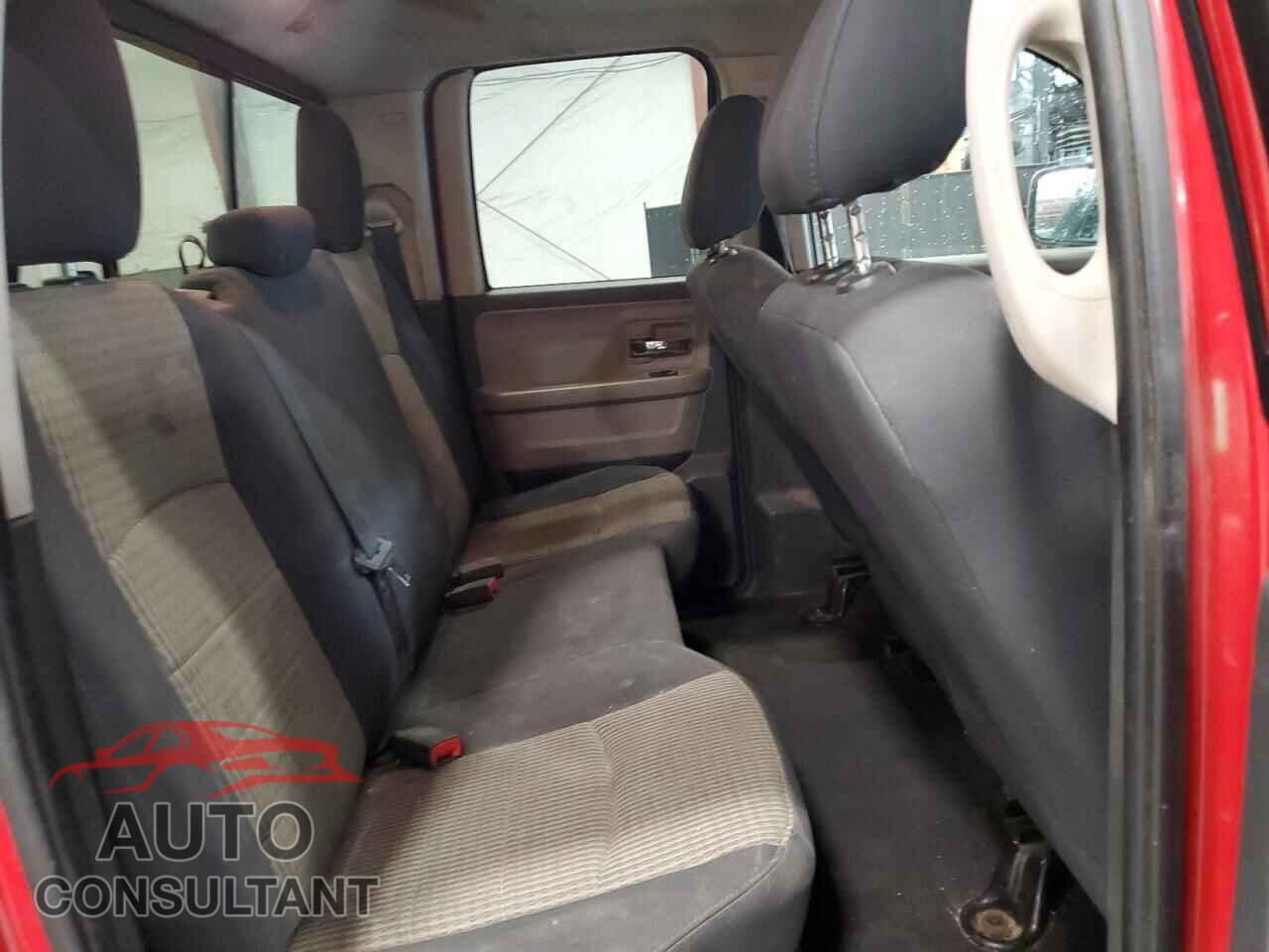 DODGE RAM 1500 2012 - 1C6RD7GP2CS168696