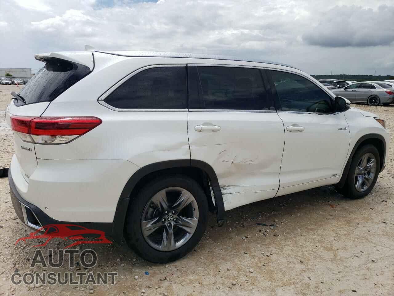 TOYOTA HIGHLANDER 2017 - 5TDDGRFH8HS033268