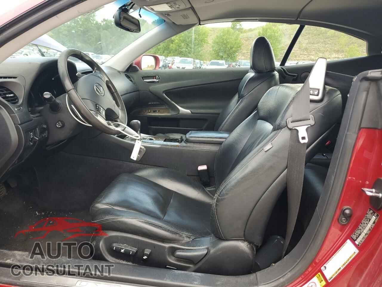 LEXUS IS 2010 - JTHFE2C29A2501204