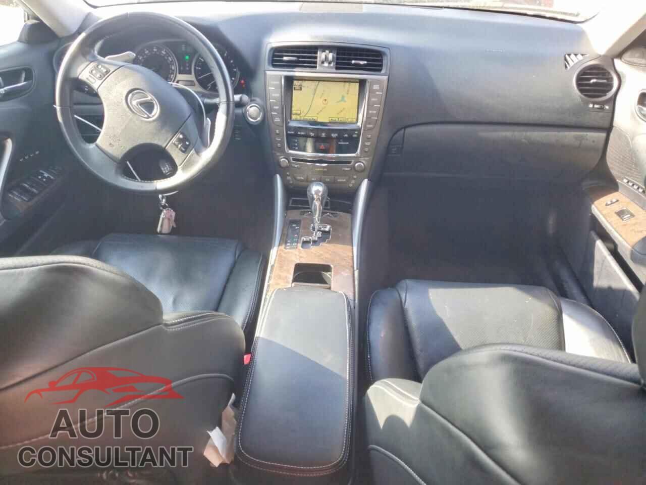 LEXUS IS 2010 - JTHCF5C20A5042175