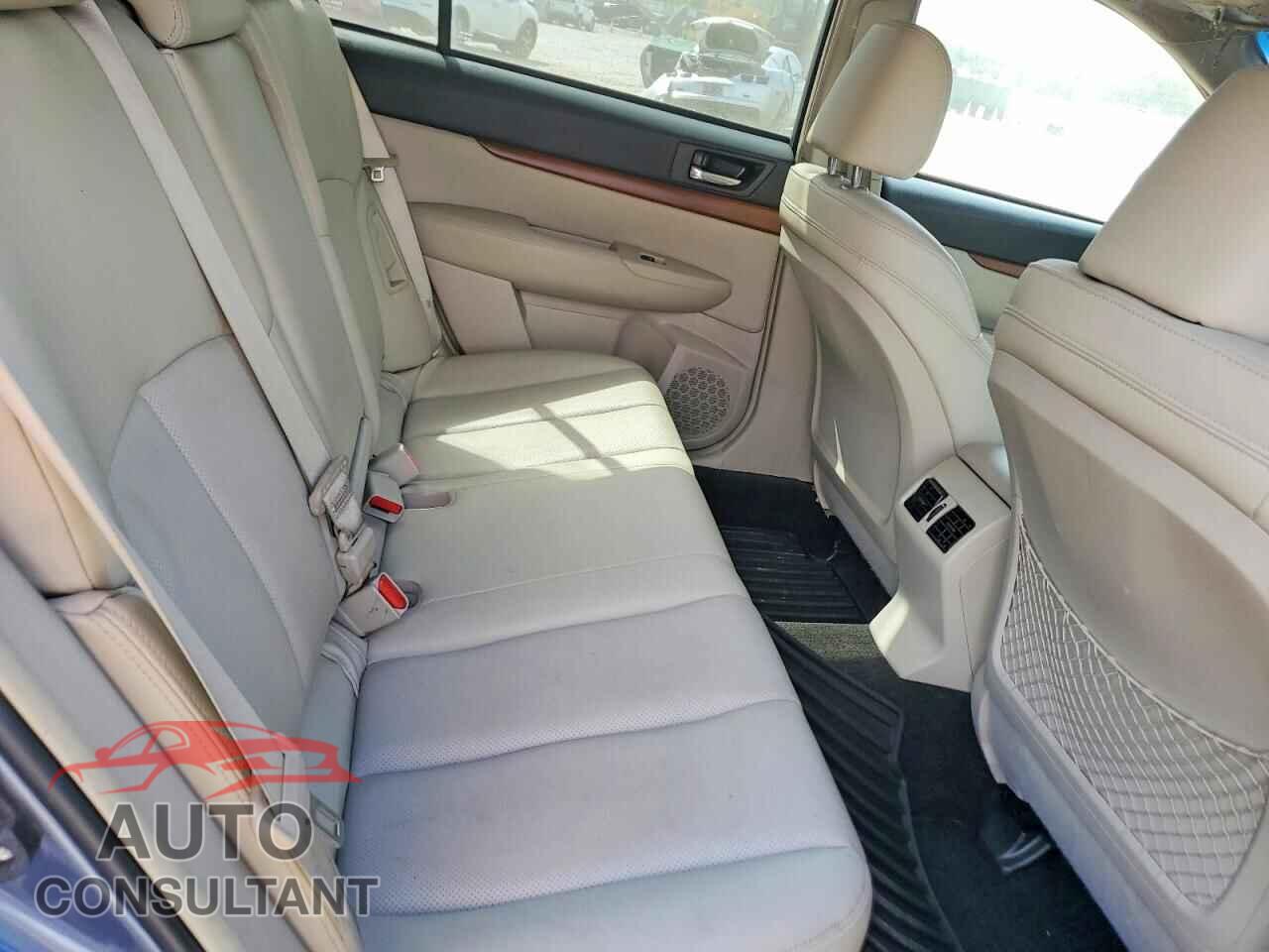 SUBARU OUTBACK 2013 - 4S4BRBLC1D3292273