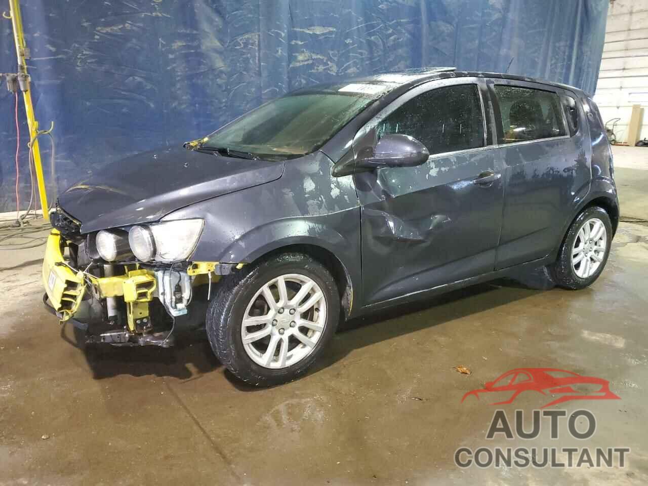 CHEVROLET SONIC 2015 - 1G1JC6SH3F4184166