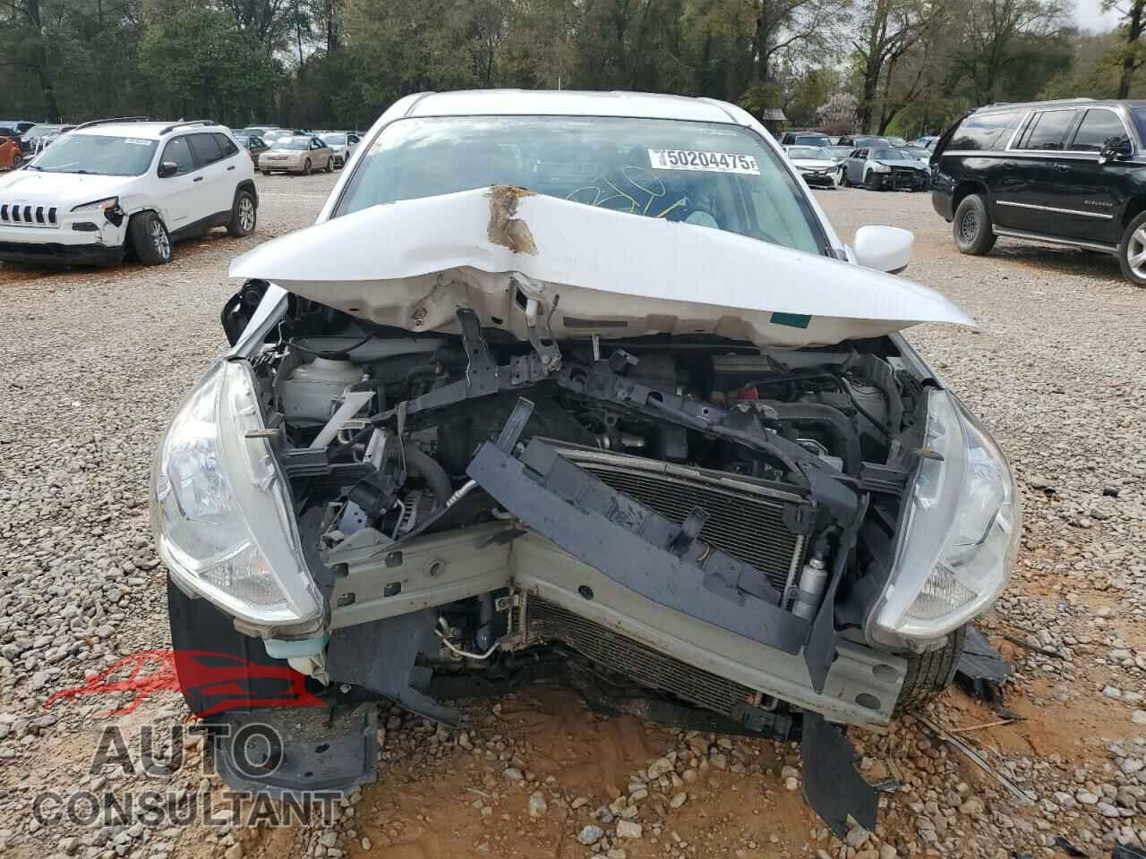 NISSAN VERSA 2019 - 3N1CN7AP3KL869235