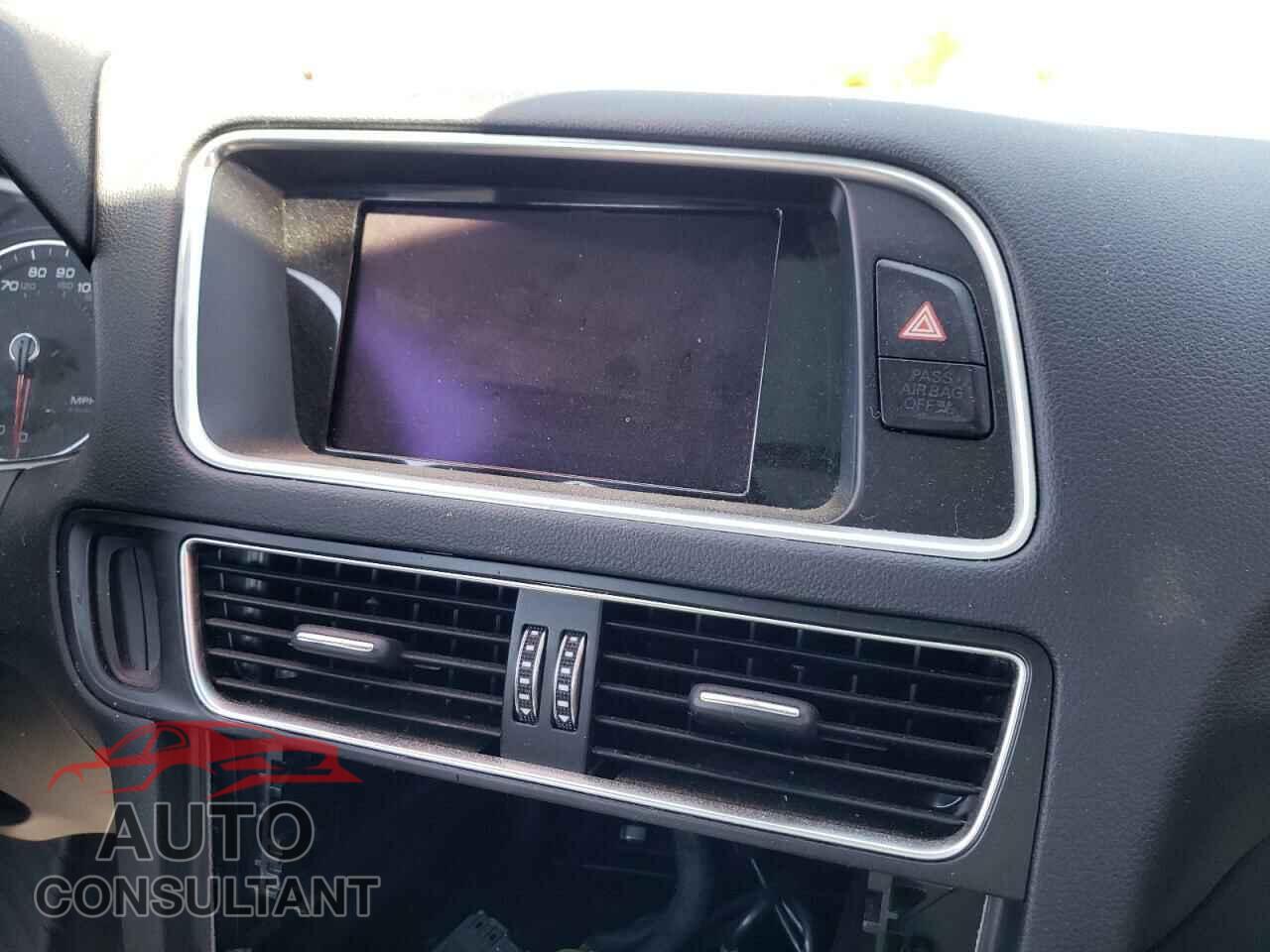 AUDI Q5 2017 - WA1M2AFP5HA043822
