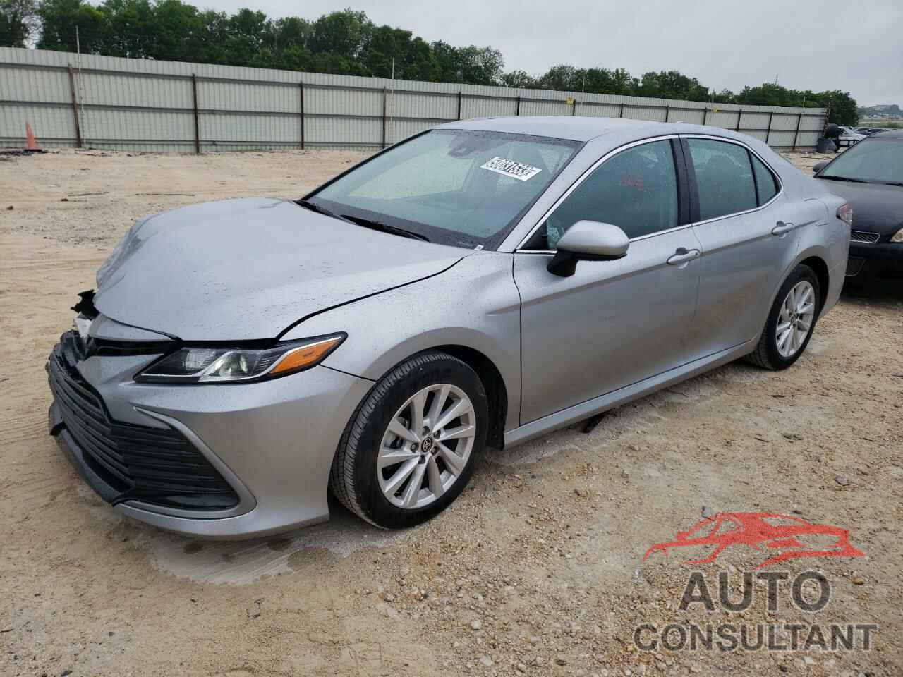 TOYOTA CAMRY 2022 - 4T1C11AK9NU060452