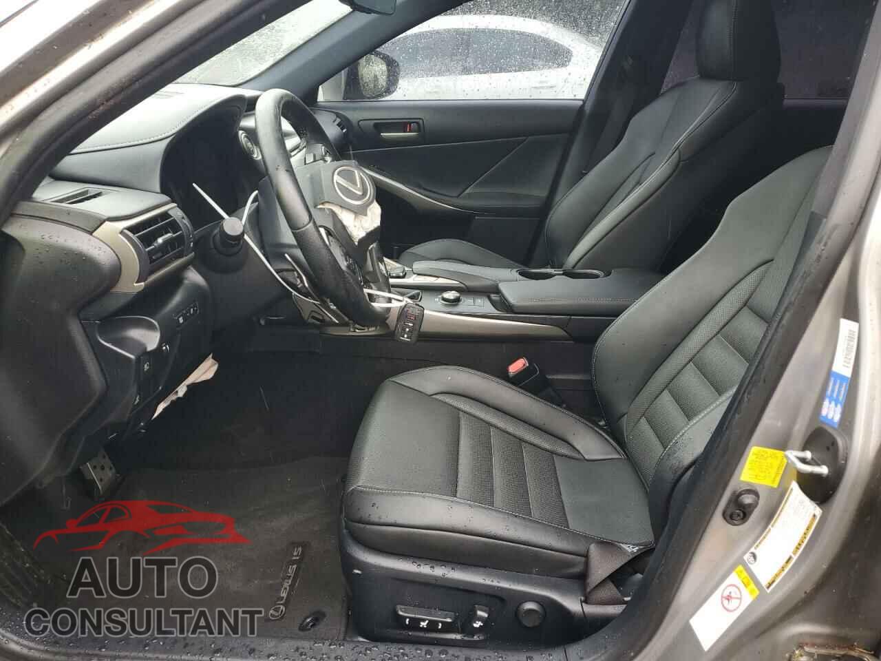 LEXUS IS 2017 - JTHBA1D29H5049525