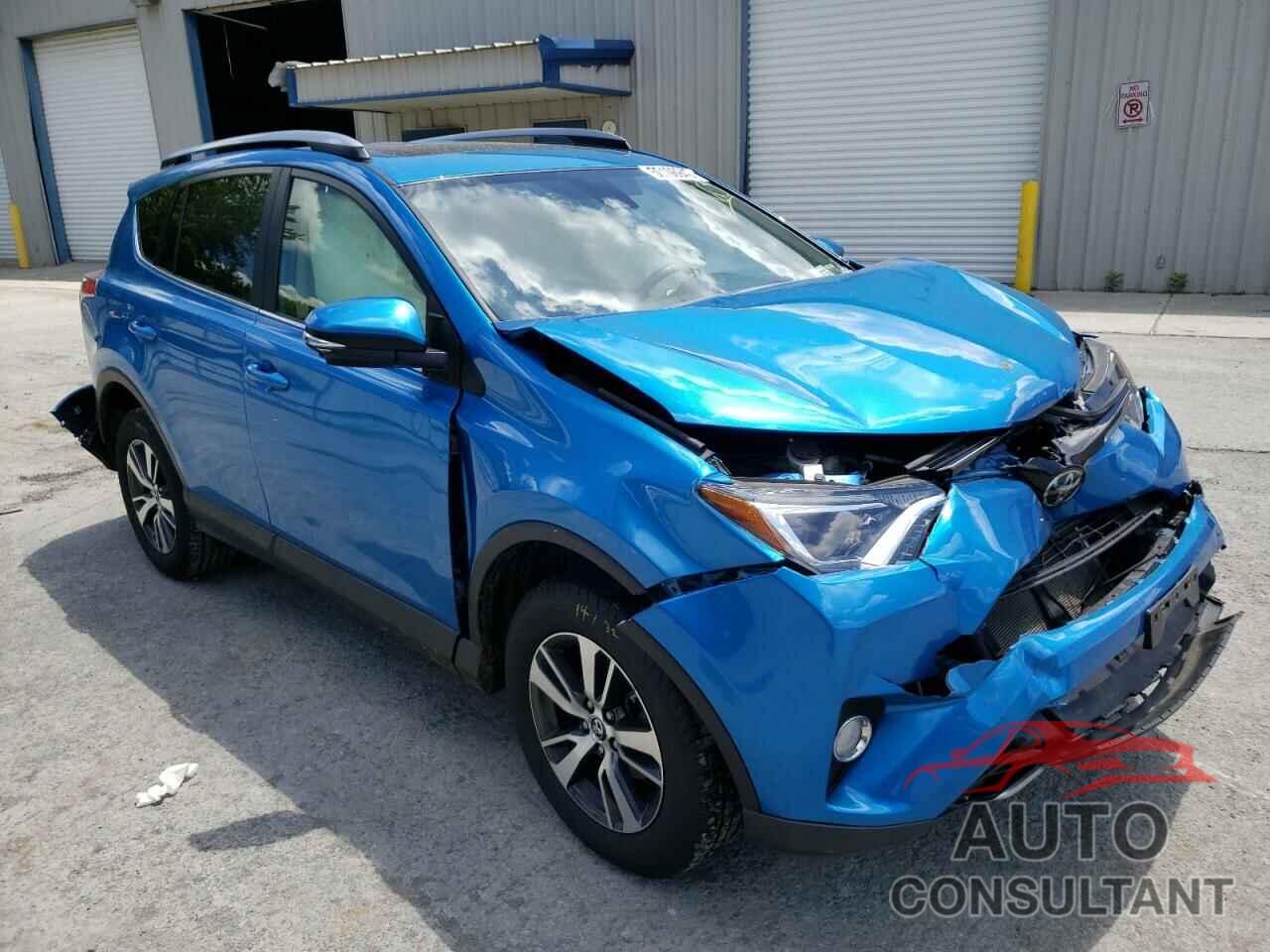 TOYOTA RAV4 2018 - JTMRFREV1JJ746158
