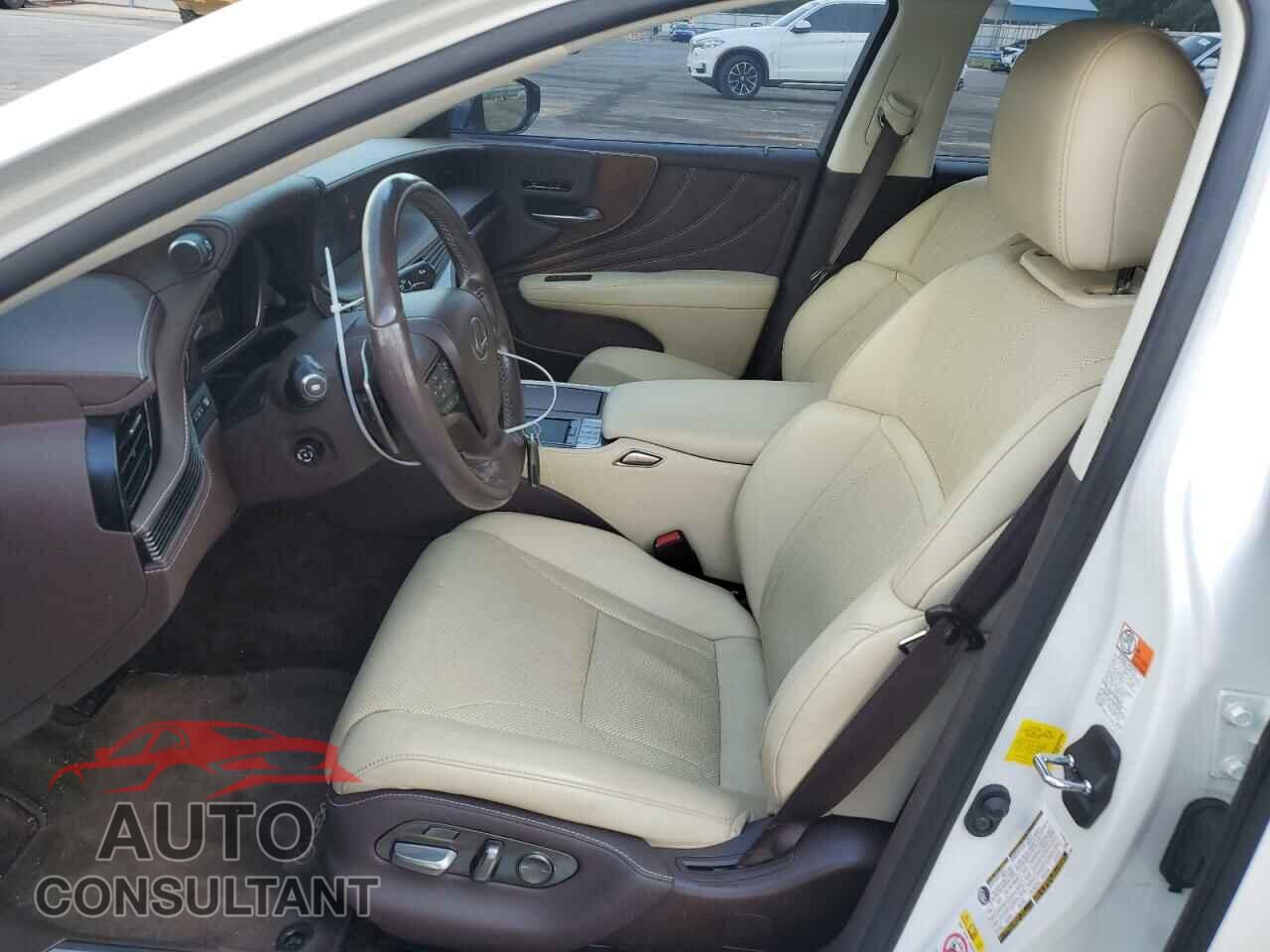 LEXUS LS500 2018 - JTHB51FFXJ5005754