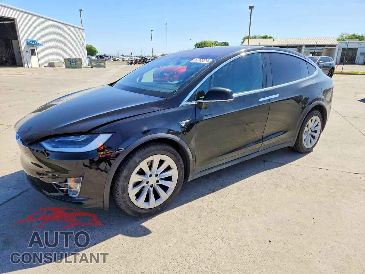 TESLA MODEL X 2019 - 5YJXCAE27KF211593