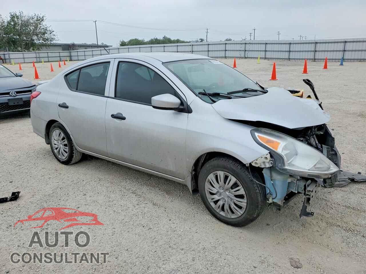 NISSAN VERSA 1.6 2017 - 3N1CN7AP3HL824529