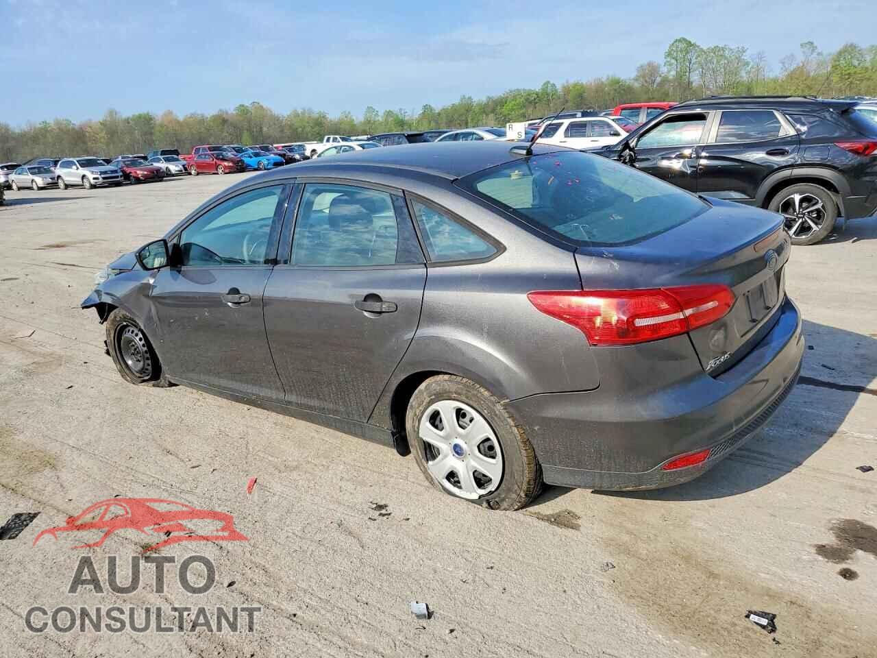 FORD FOCUS 2015 - 1FADP3E22FL379119